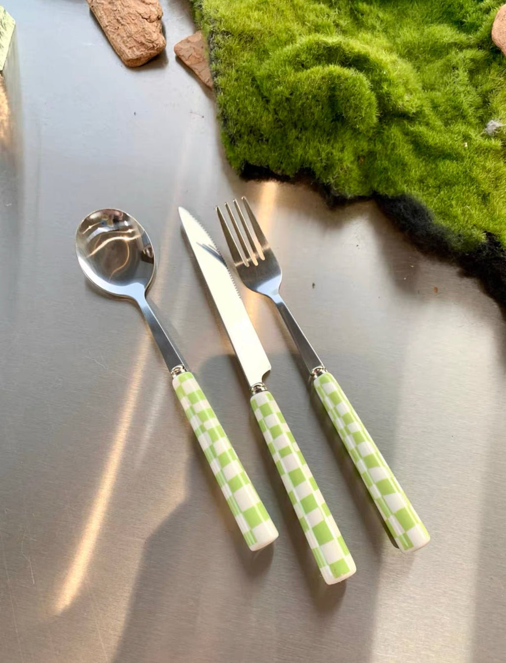 Modern Checkered Flatware Set of 6