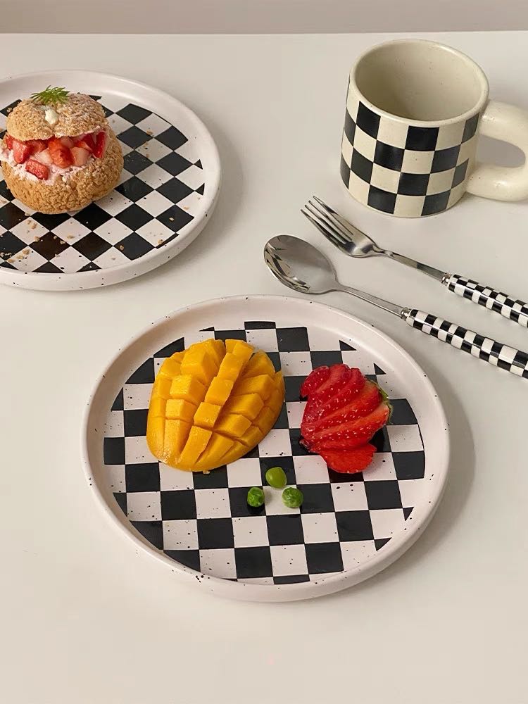 Modern Checkered Flatware Set of 6