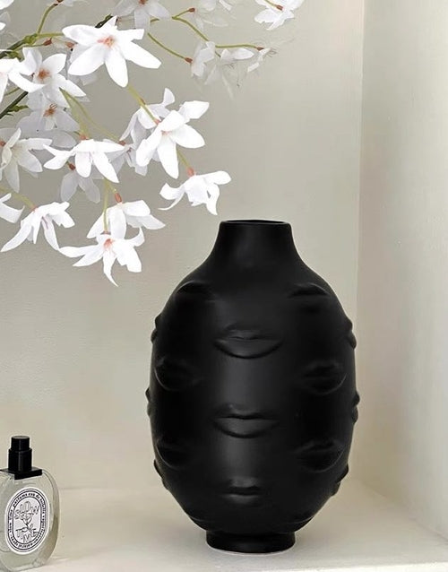 Lip Vase