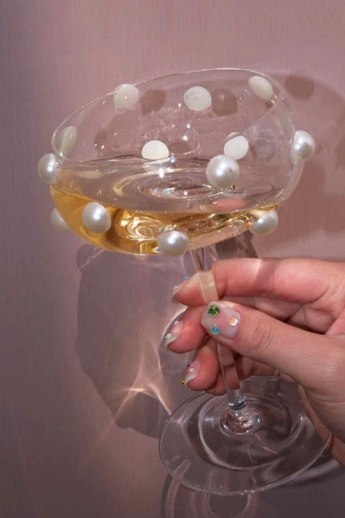 Mouth Blown Elegant Pearl Wine Glass