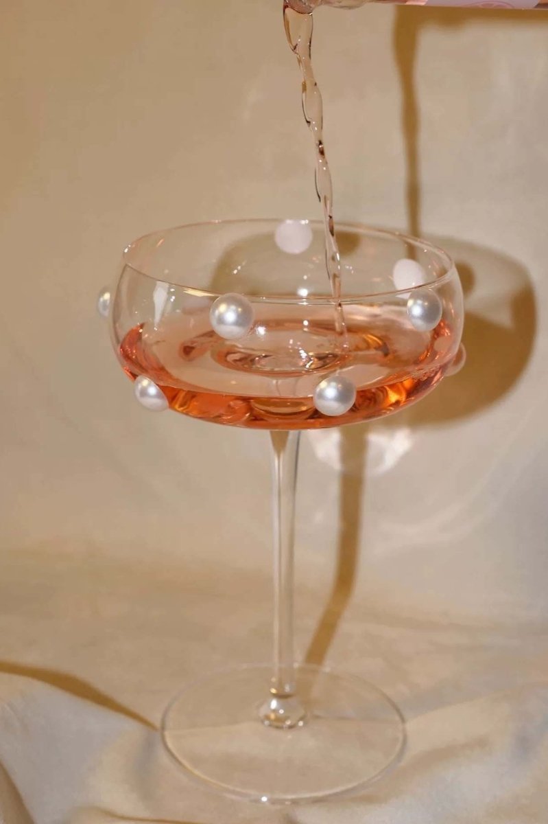Mouth Blown Elegant Pearl Wine Glass