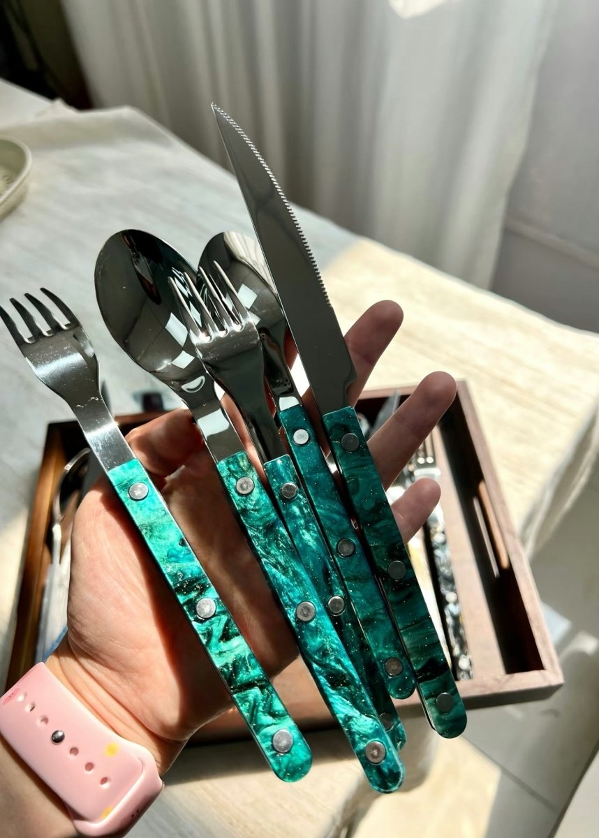 Set Of 10 Pcs Modern Elegant Terra Flatware